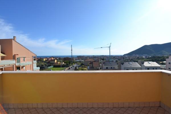 ”la terrazza con vista mare” 